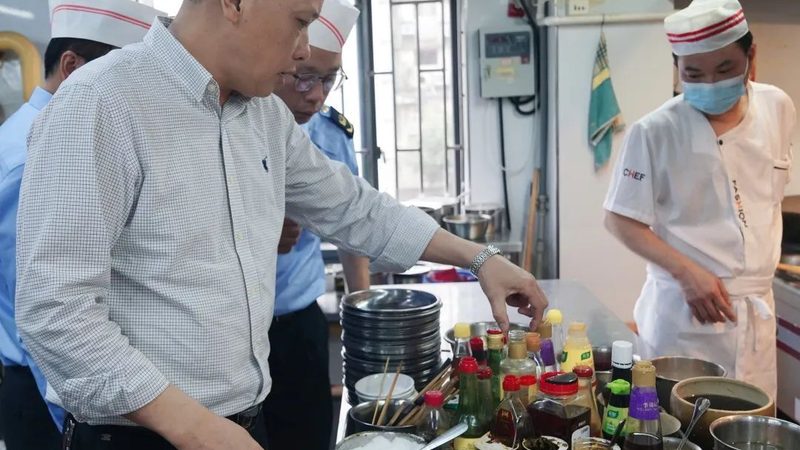 膨化食品机械：全自动参数揭秘**